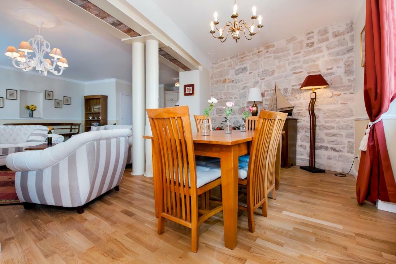 Adriatic Royal Sea View Apartment Rovinj Exteriör bild