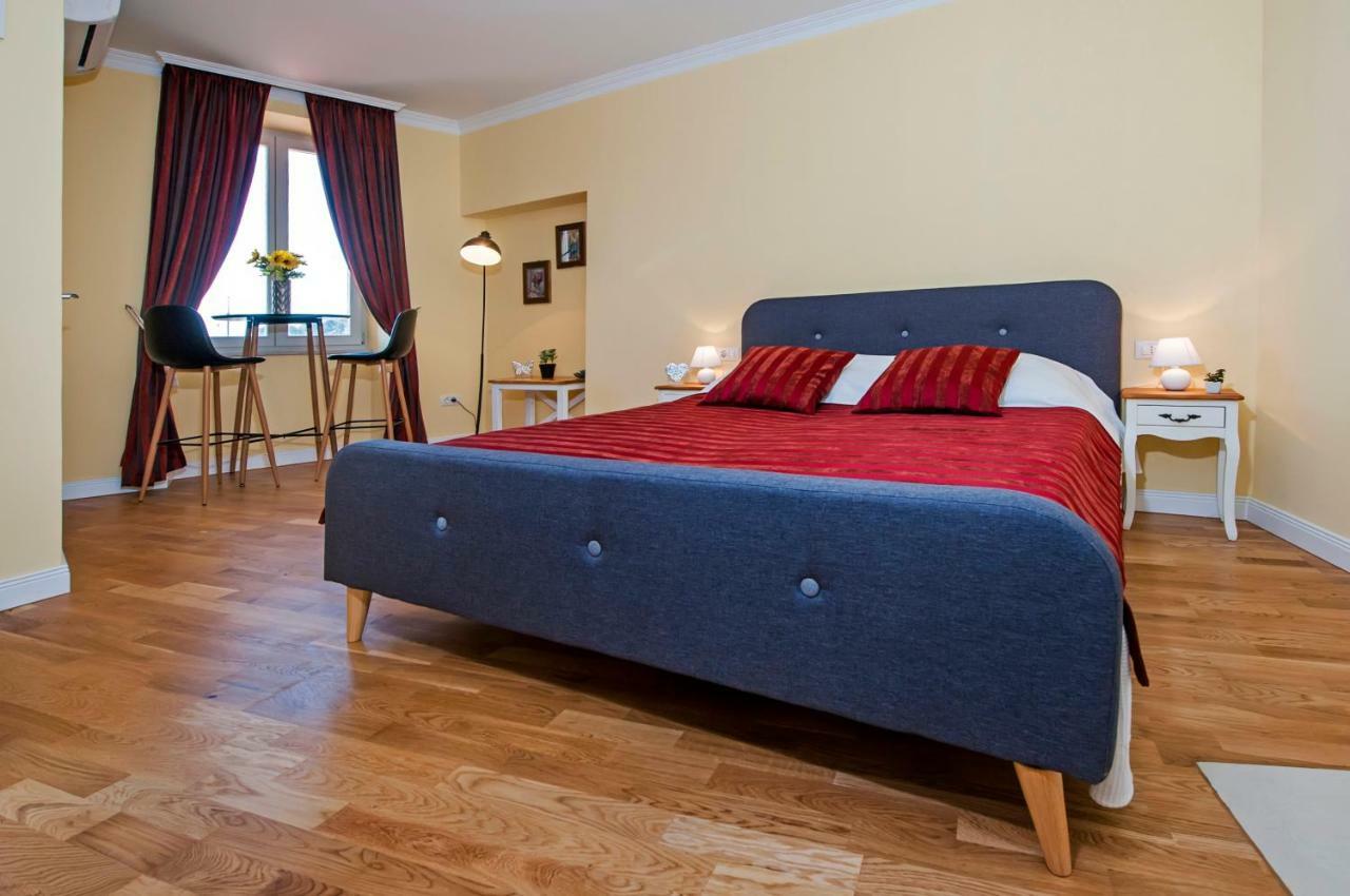 Adriatic Royal Sea View Apartment Rovinj Exteriör bild