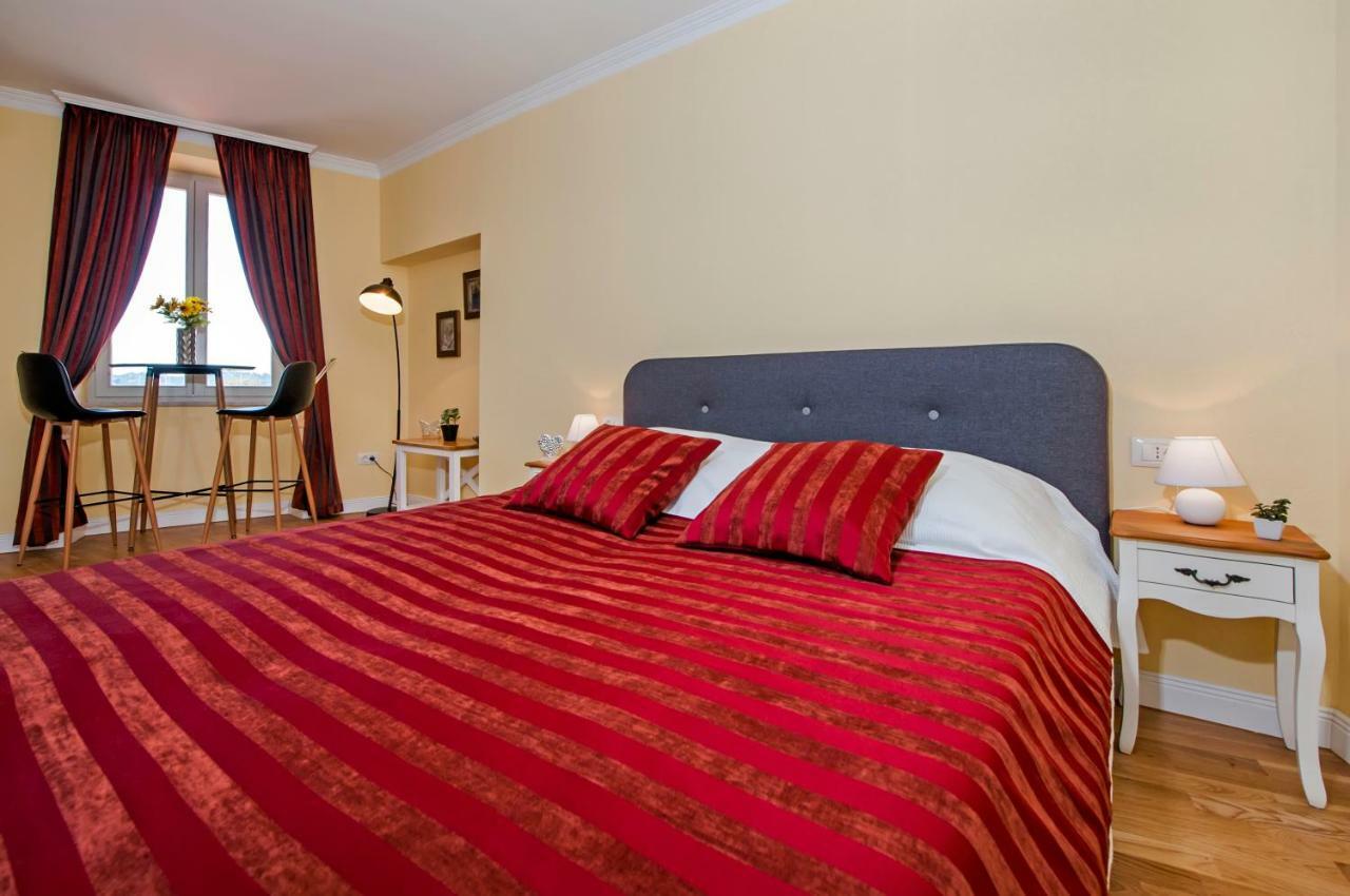 Adriatic Royal Sea View Apartment Rovinj Exteriör bild